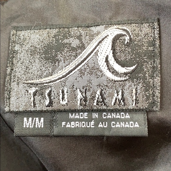 HOST PICK!!! Tsunami Plush Vest - Picture 4 of 5